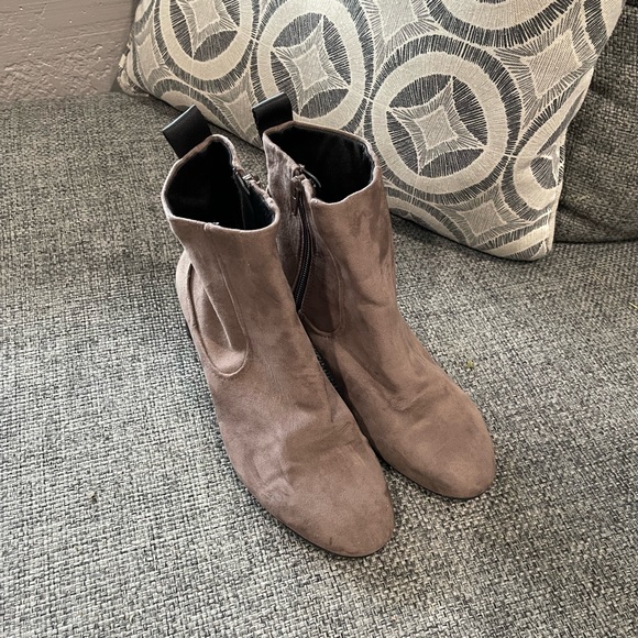 Women’s Zara ankle boots - Picture 2 of 7